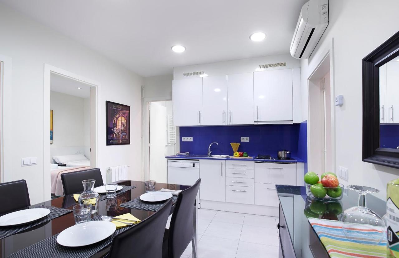 Apartamentos Calvet Барселона Экстерьер фото