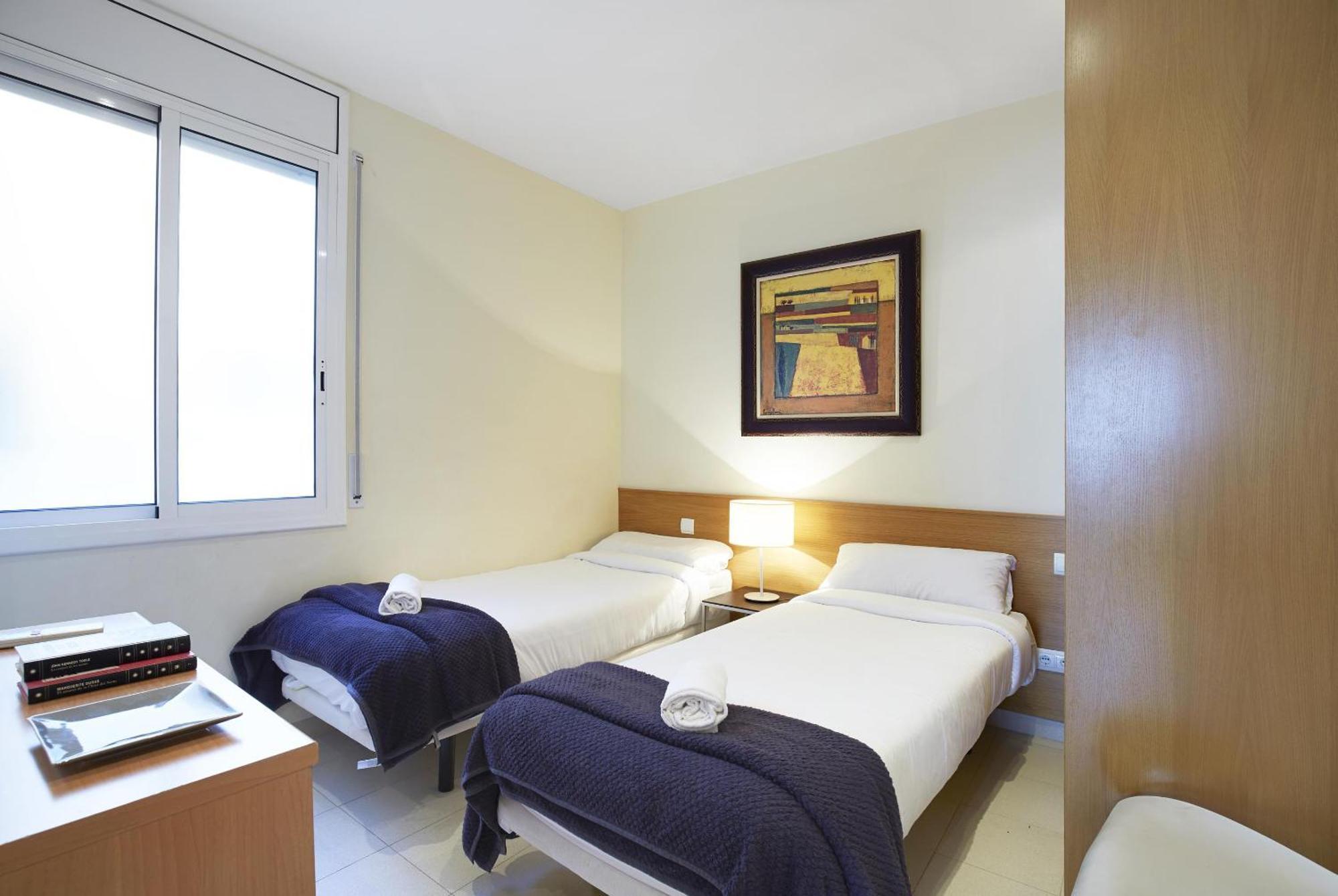 Apartamentos Calvet Барселона Экстерьер фото