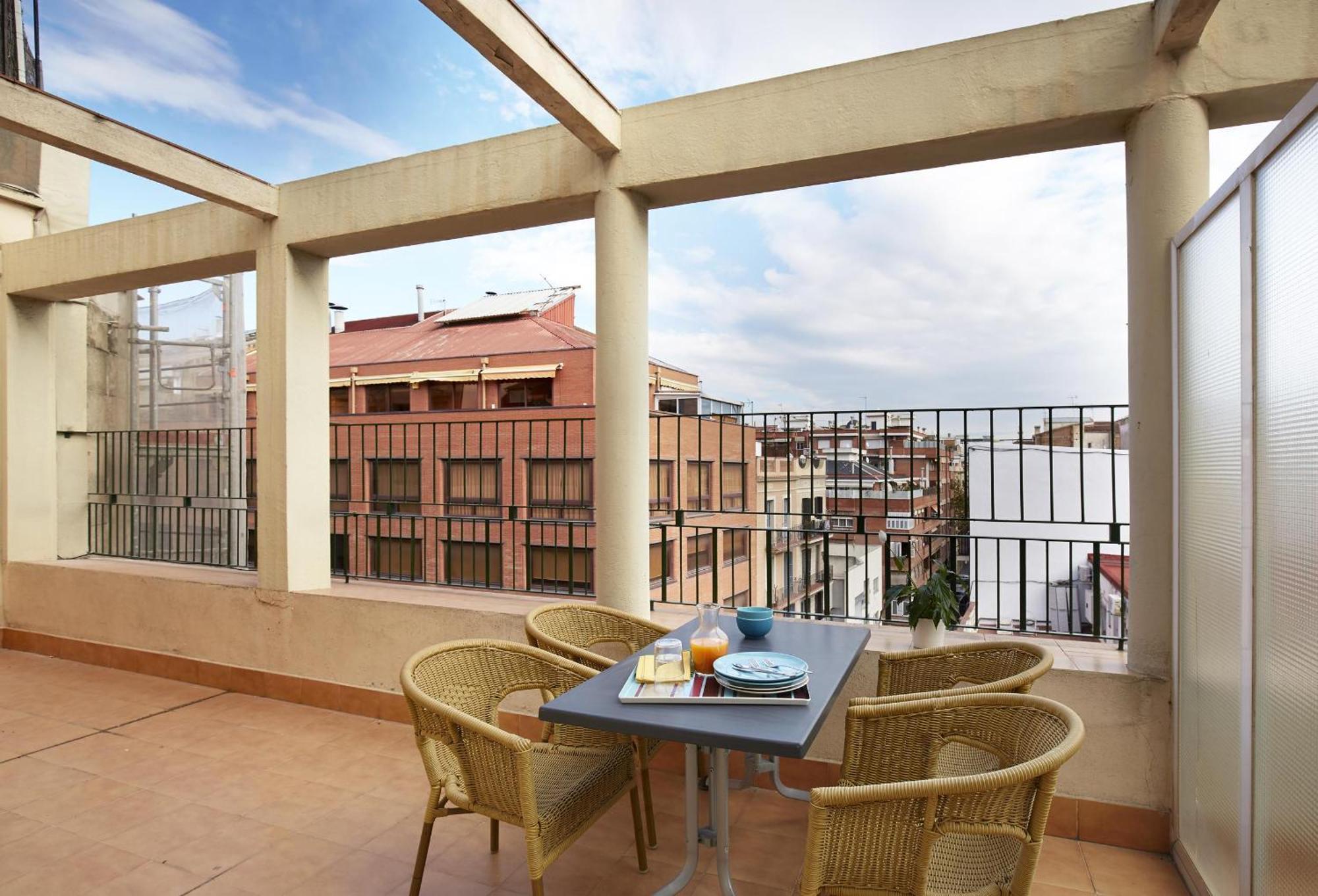Apartamentos Calvet Барселона Экстерьер фото