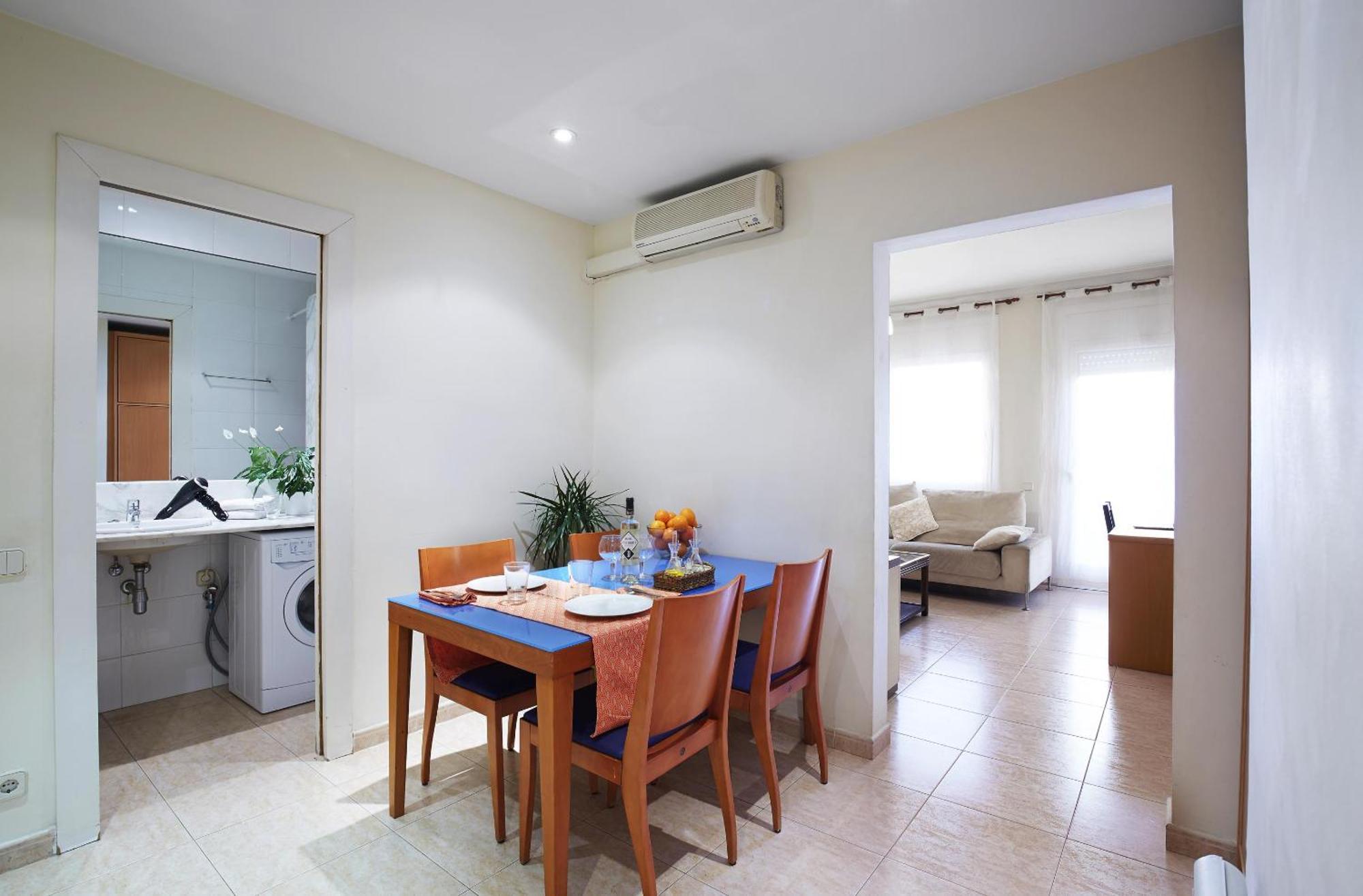 Apartamentos Calvet Барселона Экстерьер фото